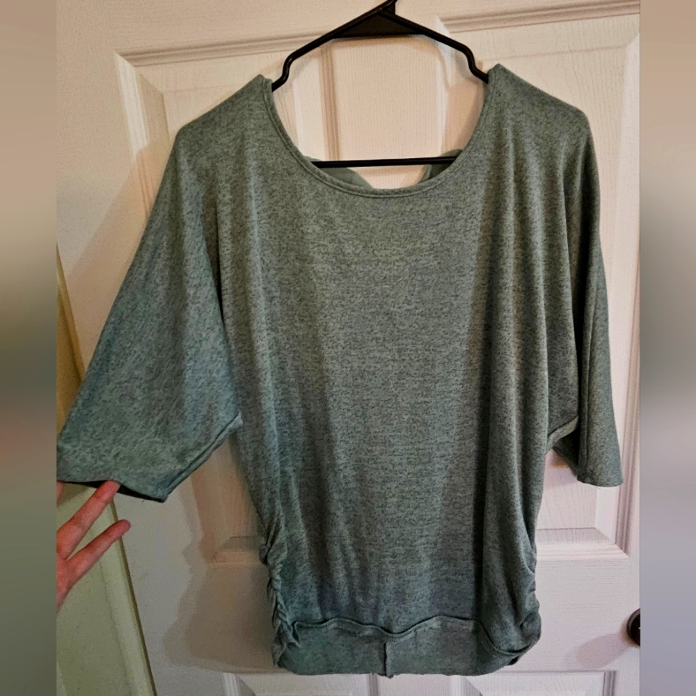 XL women's green top
